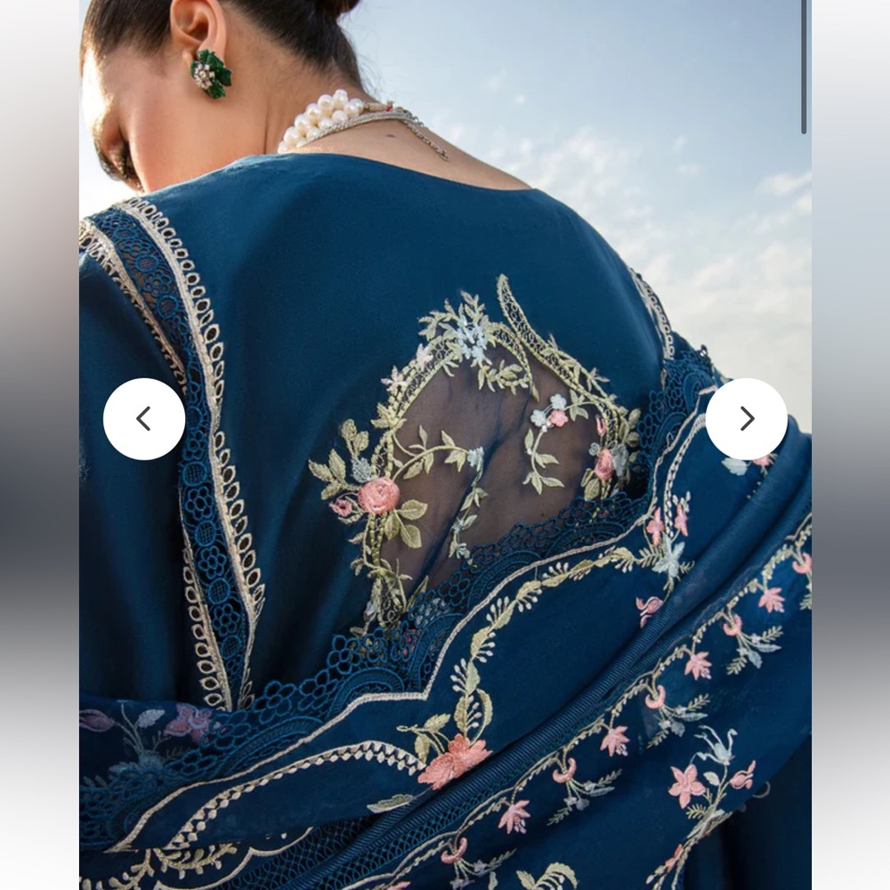 Embroidered Teal Blue Dress with Dupatta brand Saira Shakira India Pakistani - Picture 4 of 17